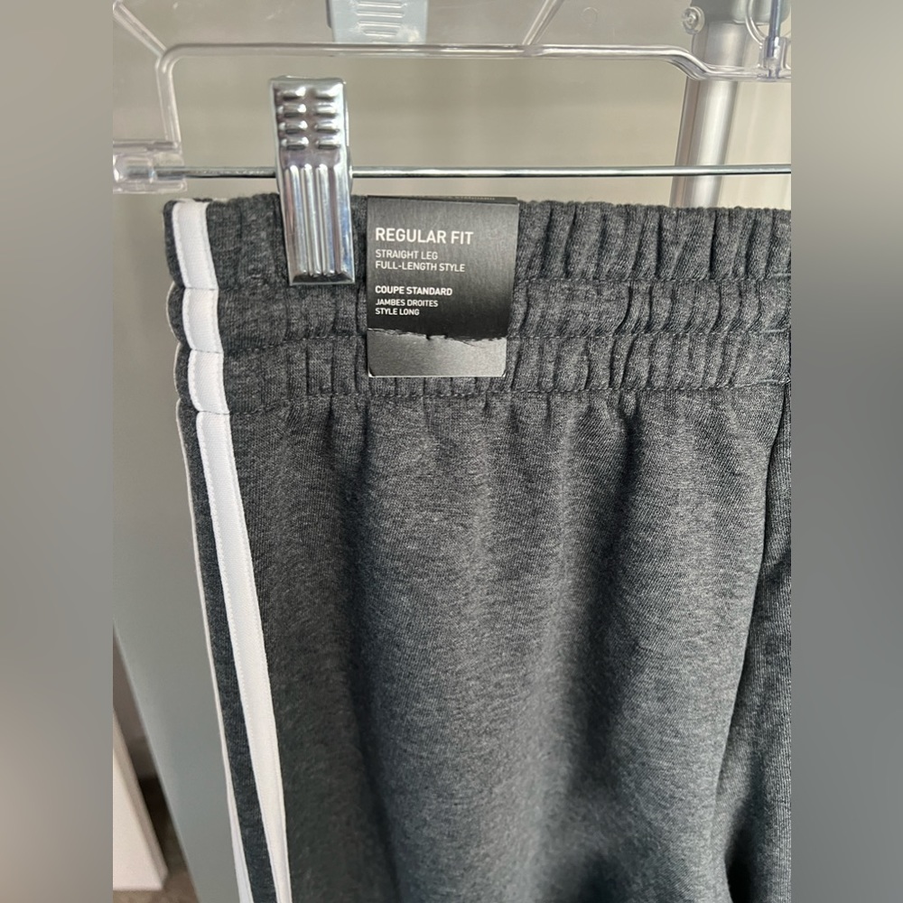 Adidas Gray & White 3-Stripe Fleece Joggers Size Small NWT - Picture 9 of 11